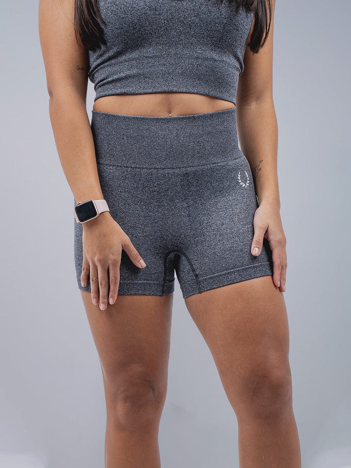 Empower Seamless Short, Colección Empower, Shorts de mujer TROS, Estilo de vida activo, Negro y Gris, Poliester, Nylon, Elastano, Ajuste sin costuras, Fitness.
