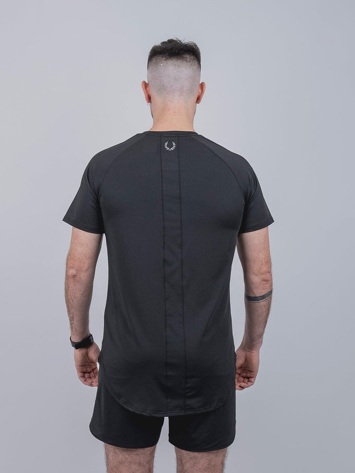 Trail Polera, Colección Trail, Polera manga corta, 84% Poliéster, 16% Spandex, Ropa deportiva, Estilo de vida activo, Calidad, Diseño moderno, Muscle-fit cut, Azul, Negro.
