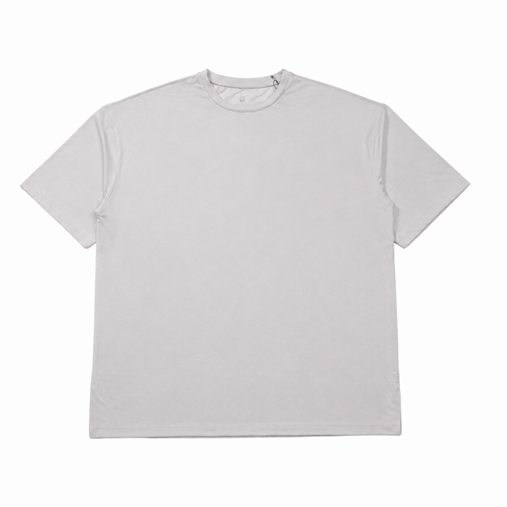TROS Resilience PDP 2026-05 · Polera Resilience - Gris · 01 · 01 hero flat lay product